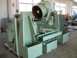Màquina automàtica d'acabat de discos centrífugs